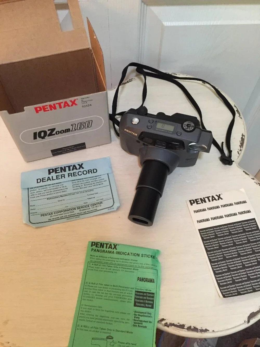 Pentax IQZoom 160 35mm Point & Shoot Film Camera w/Box 4 Rolls Kodak Film